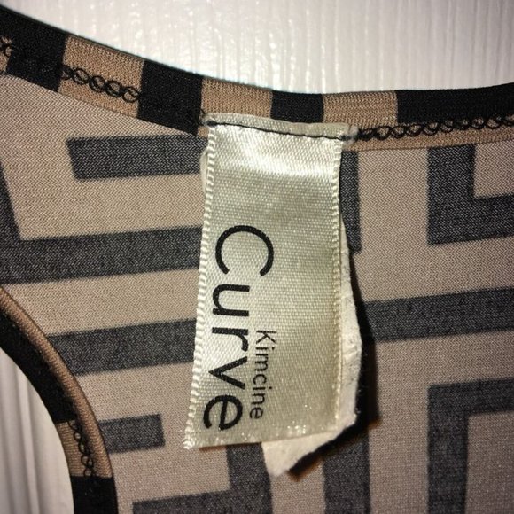 Kimcine Curve Top Small - Picture 2 of 3